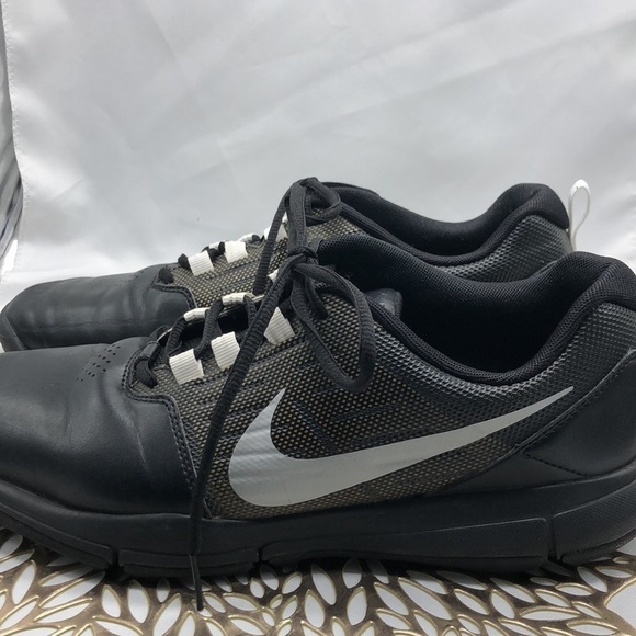 Men’s Nike Golf Shoes Black with Silver Swish Size 9.5 - Picture 5 of 9